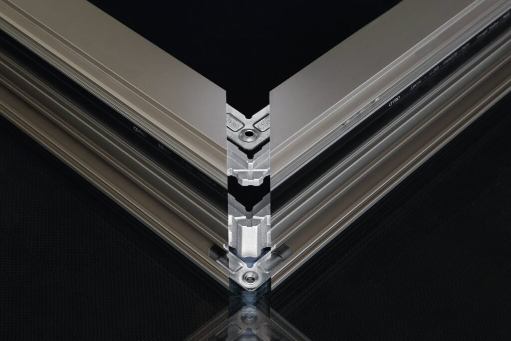 Corner Bonding Design